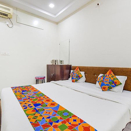 Fabexpress Devani Palace Ujjain Eksteriør billede